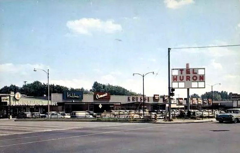 Tel-Huron Plaza - Postcard